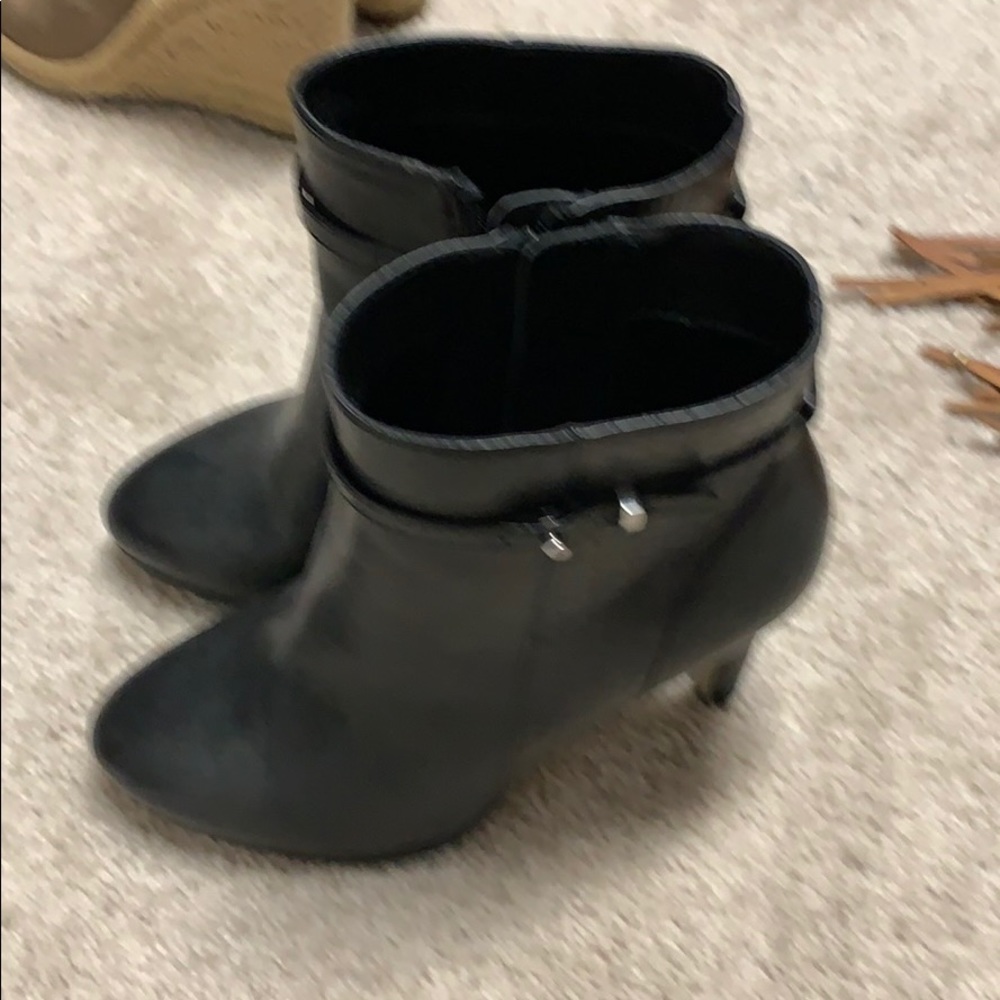 Black heel ,bootie , dressy.  New